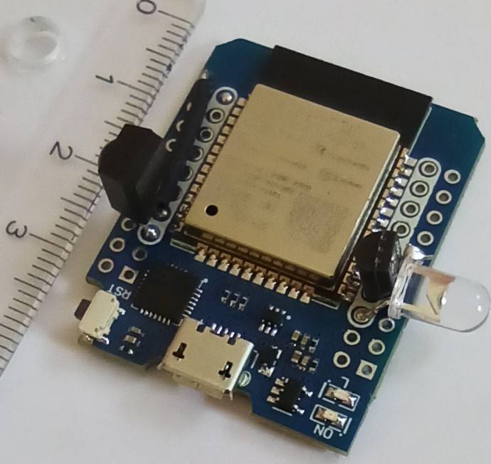 esp32_ir-sender_and_ir-receiver.jpg esp32_ir-sender_and_ir-receiver.jpg